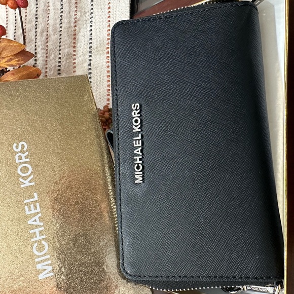 Authentic Black MK wallet with tags - Picture 2 of 5